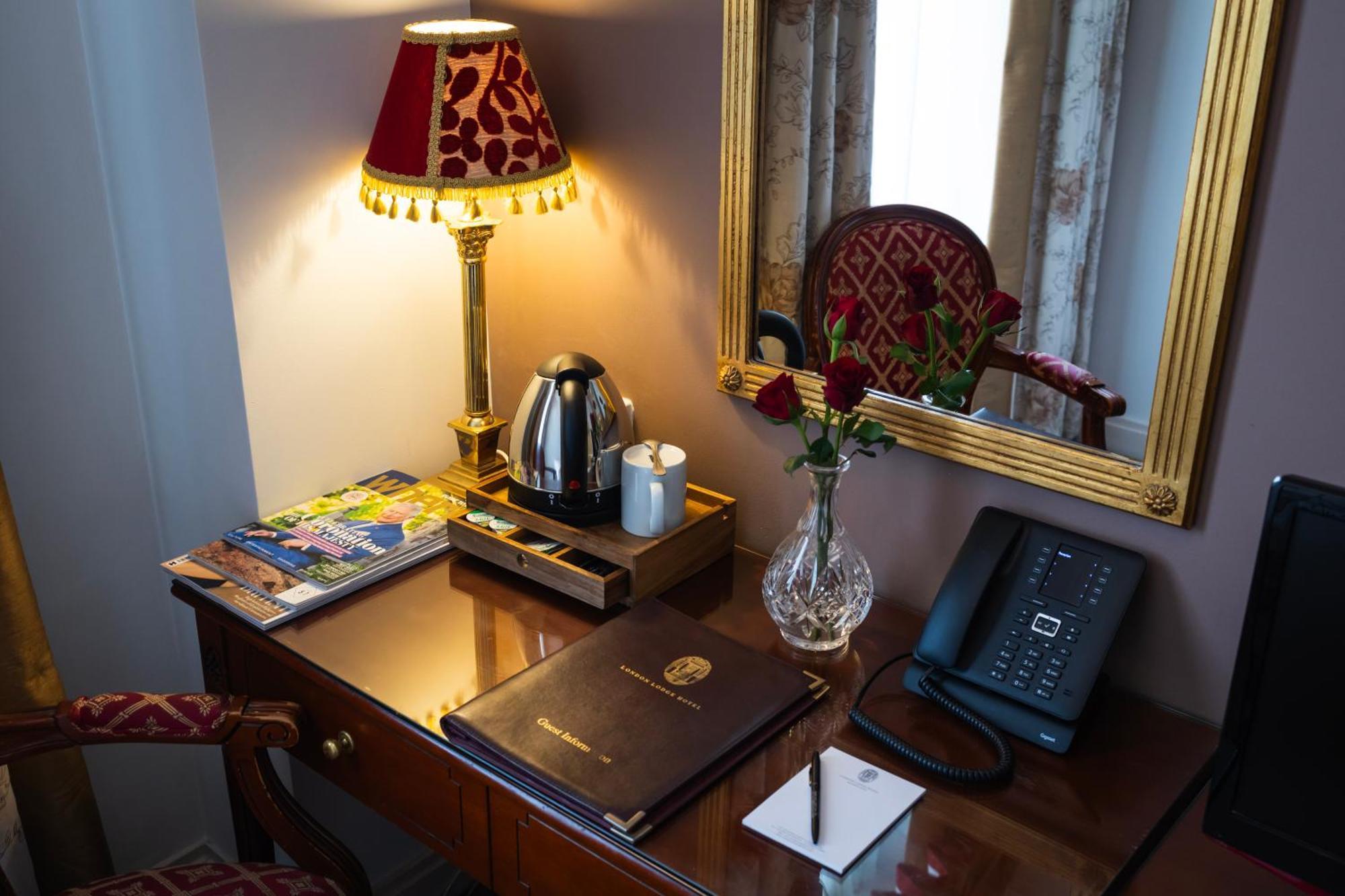 London Lodge Hotel Luaran gambar