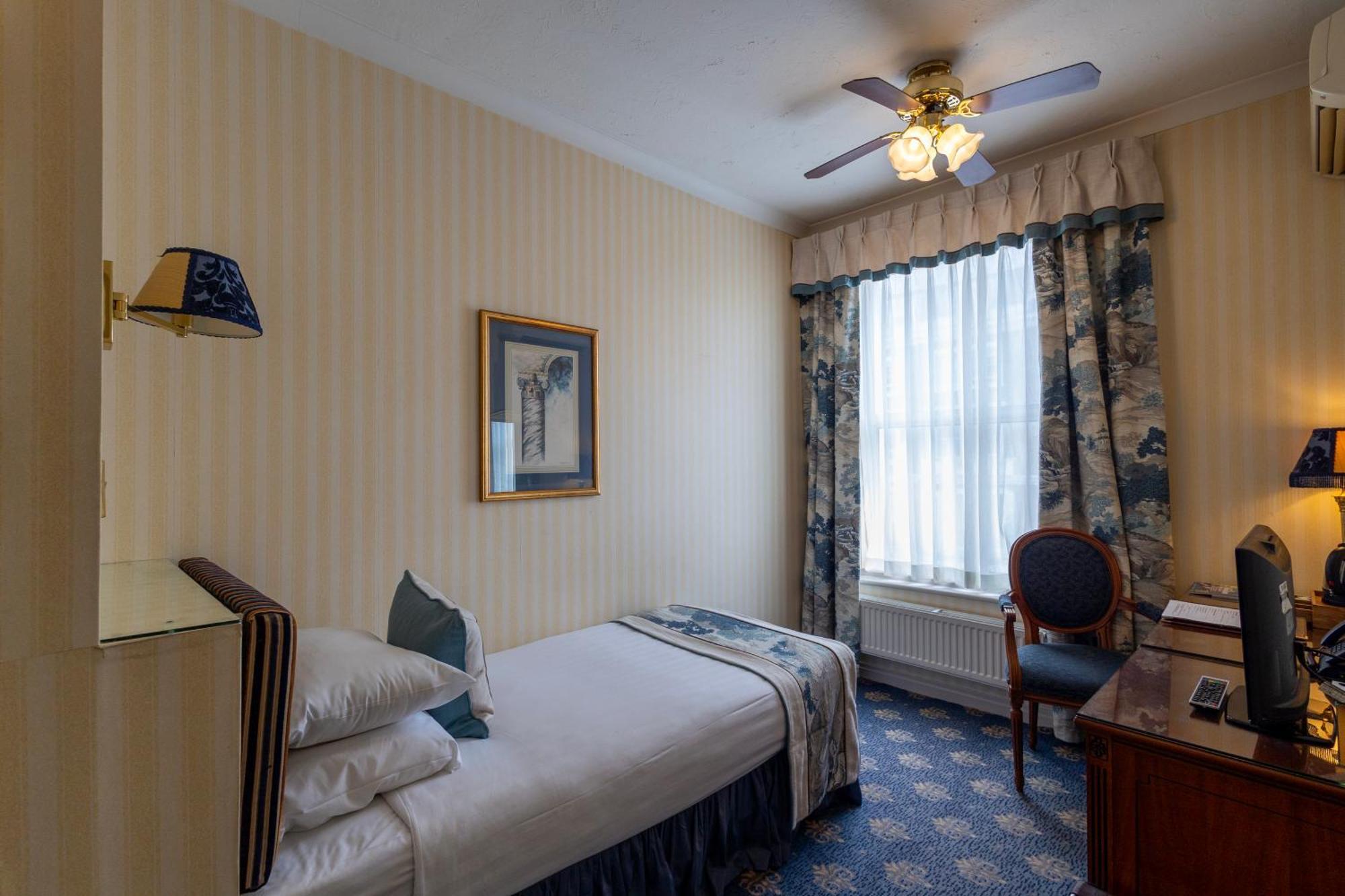 London Lodge Hotel Luaran gambar